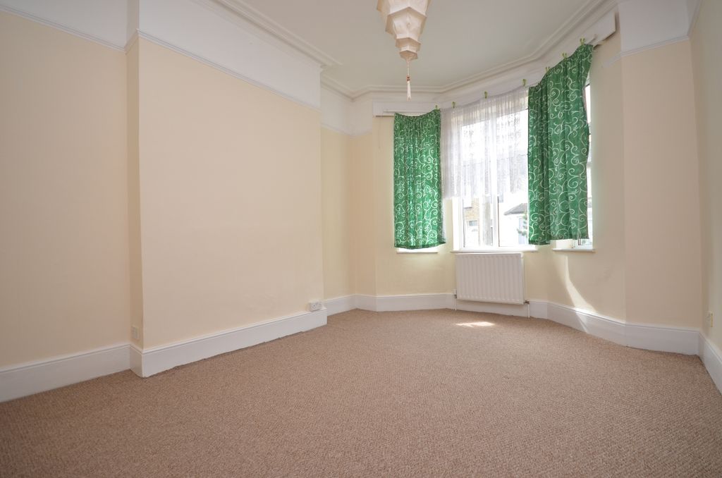 Property photo 3 of 10 Bedroom 1