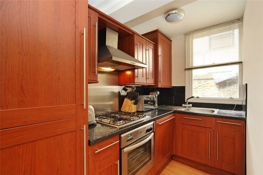 Property photo 2 of 10 Picture No. 02