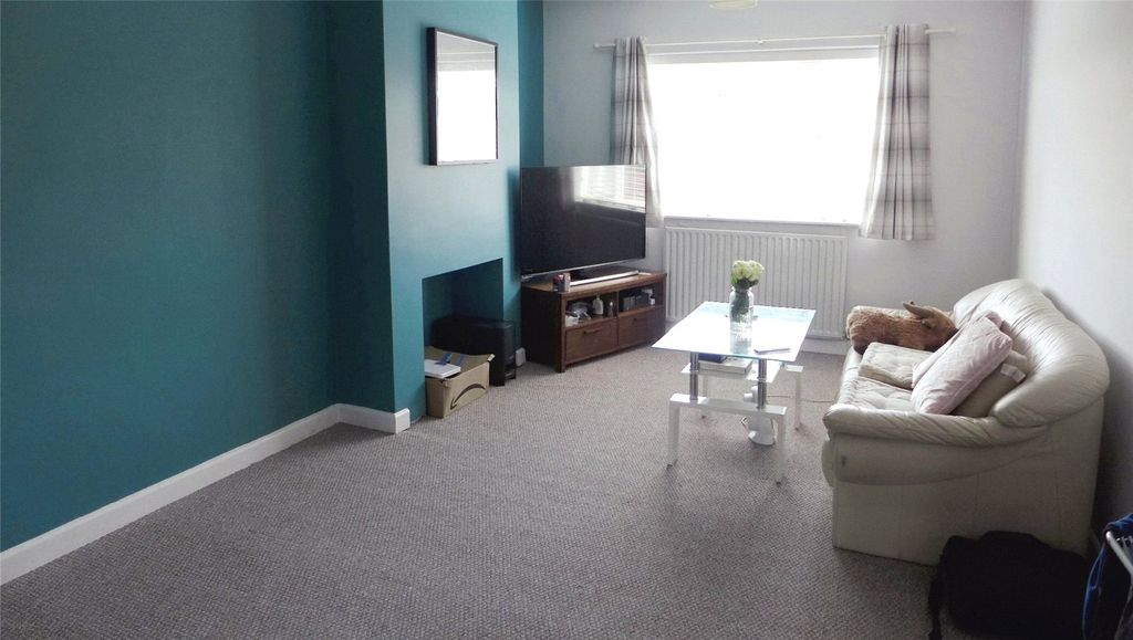 Property photo 2 of 6 Picture No. 13
