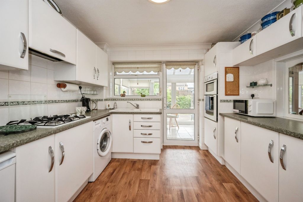 Property photo 2 of 16