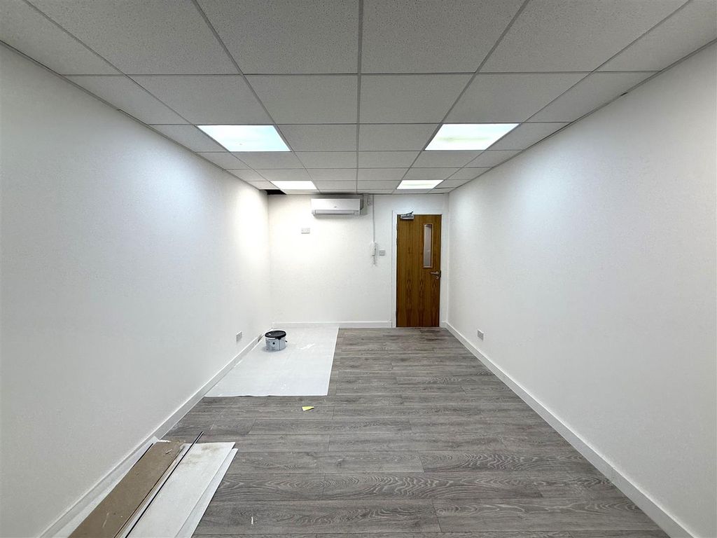 Property photo 3 of 6 Img_2316.Jpeg