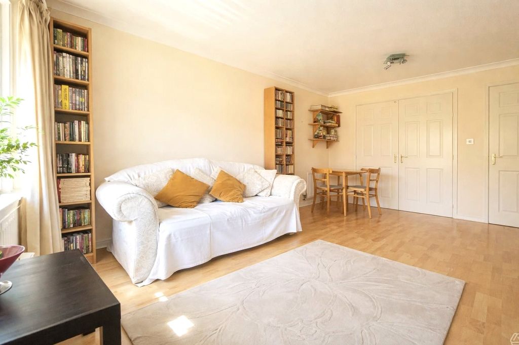Property photo 2 of 11 Picture No. 07