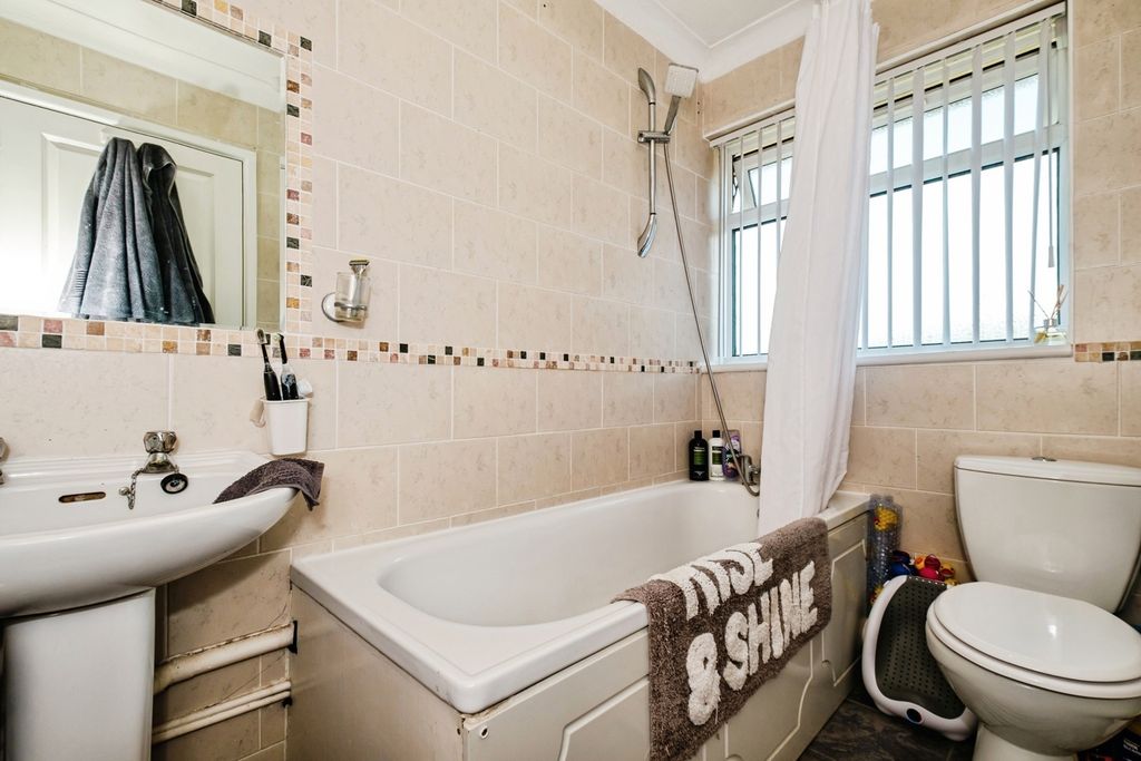 Property photo 3 of 11 Pbox-Img.Jpg