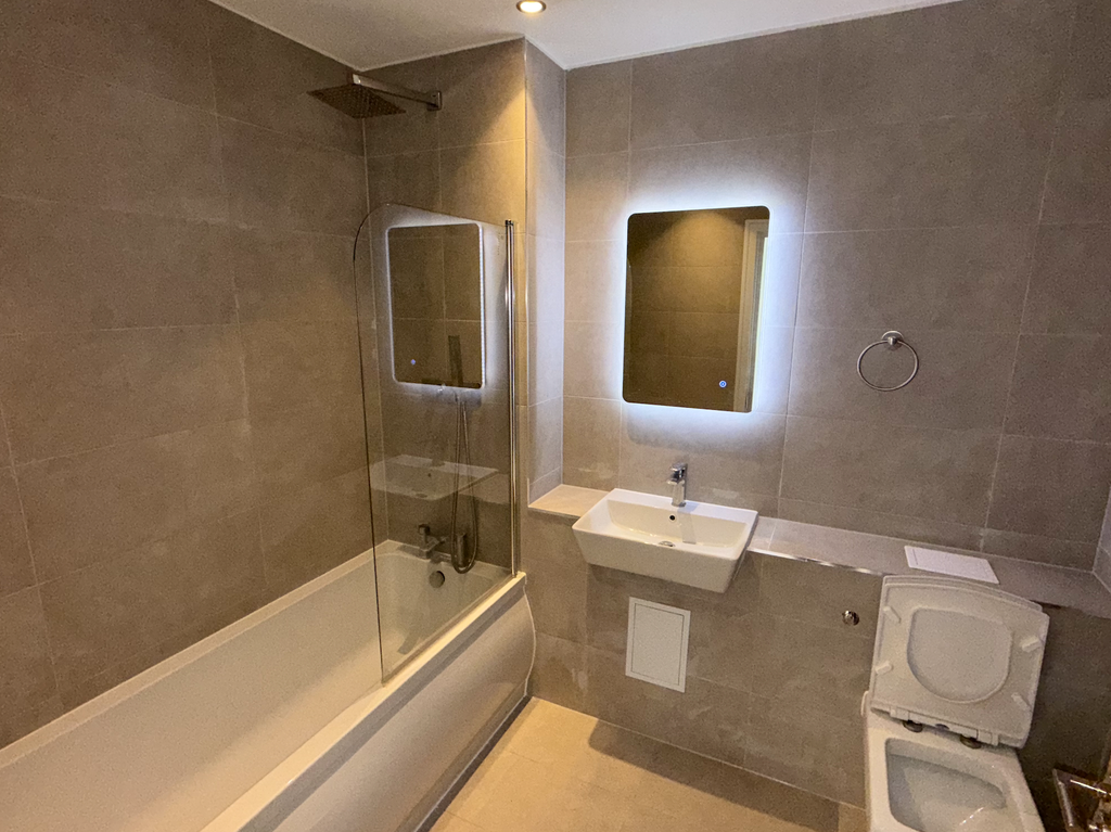 Property photo 3 of 6