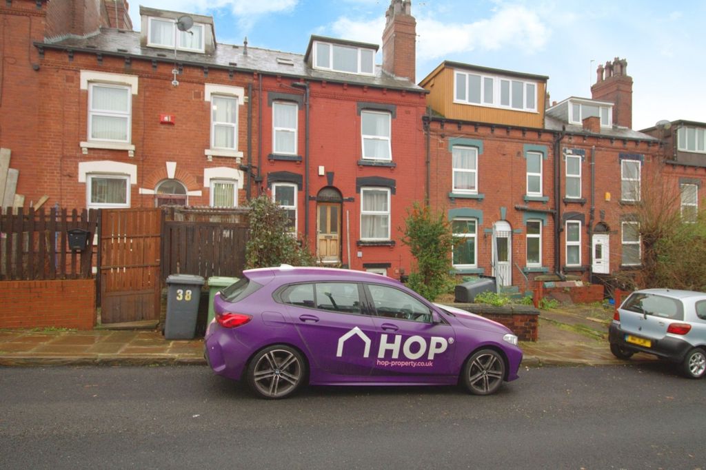 Property photo 2 of 14 Picture No. 04