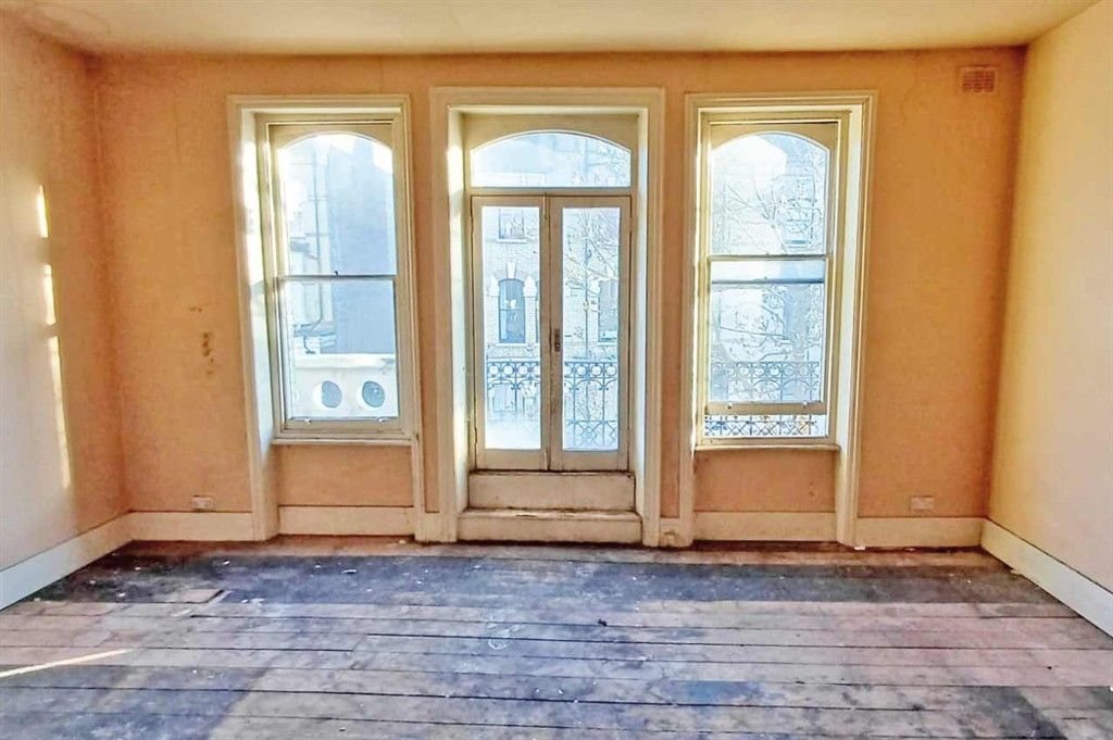 Property photo 2 of 5