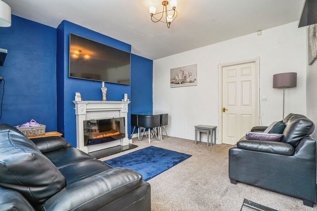 Property photo 2 of 15