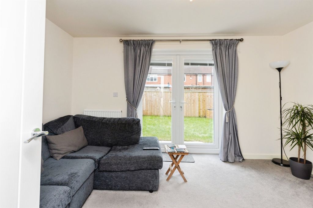 Property photo 3 of 8