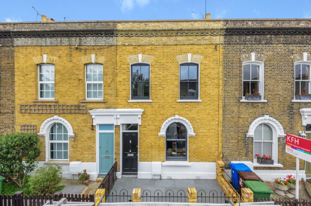 Property photo 3 of 16 906462 (1)