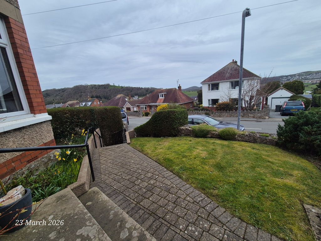 Property photo 3 of 27