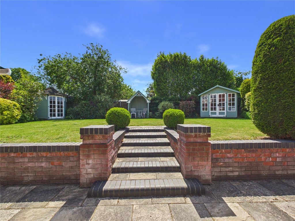 Property photo 2 of 30 Picture No. 41