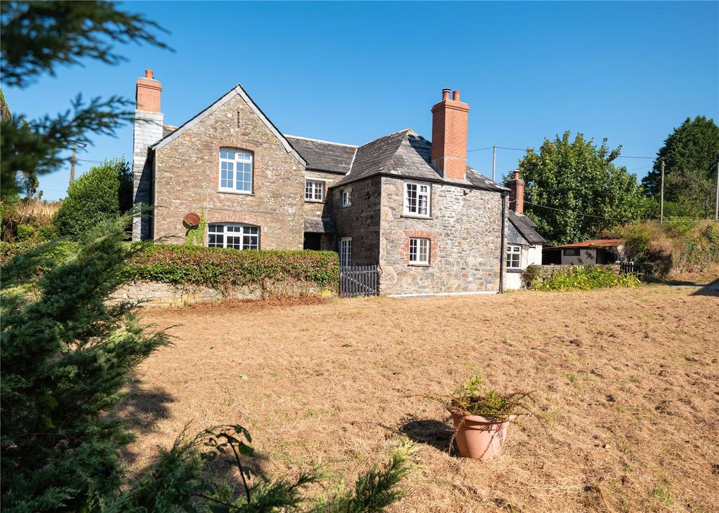 Property photo 3 of 24 Farmhouse - Side