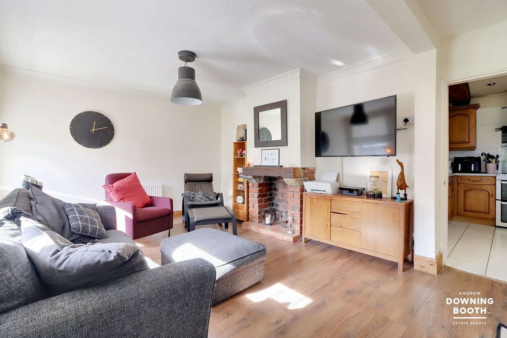 Property photo 2 of 13