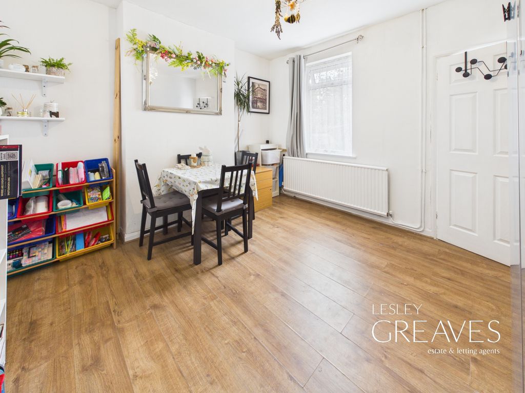 Property photo 3 of 15 Dining Room