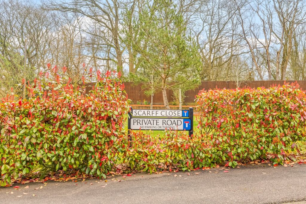 Property photo 2 of 17 Picture No. 19