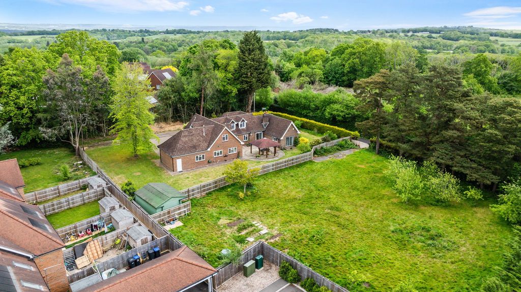 Additional image 23 of 5 bed detached house for saleHoltye Road, East Grinstead RH19