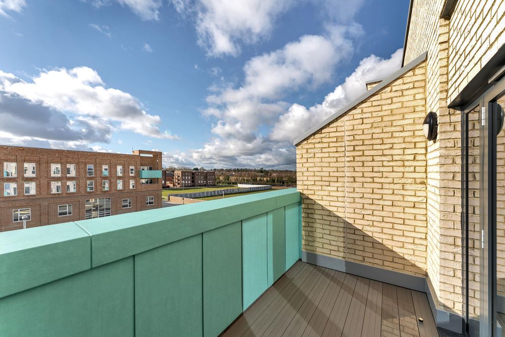 2 bed flat to rentEvolution Court, Cambridge CB3 photo 5