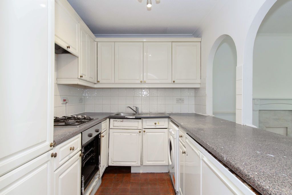 Property photo 2 of 9 Photo 5