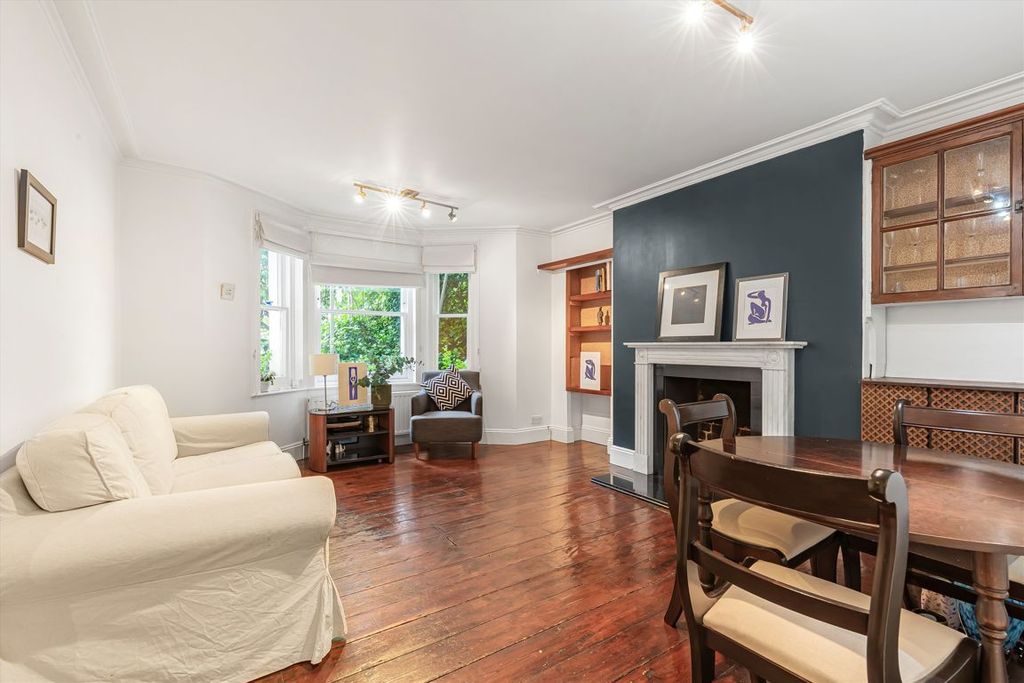 Property photo 2 of 8