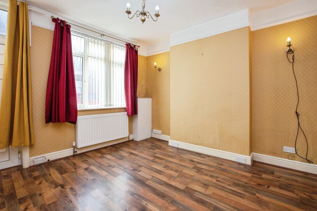 Property photo 2 of 16
