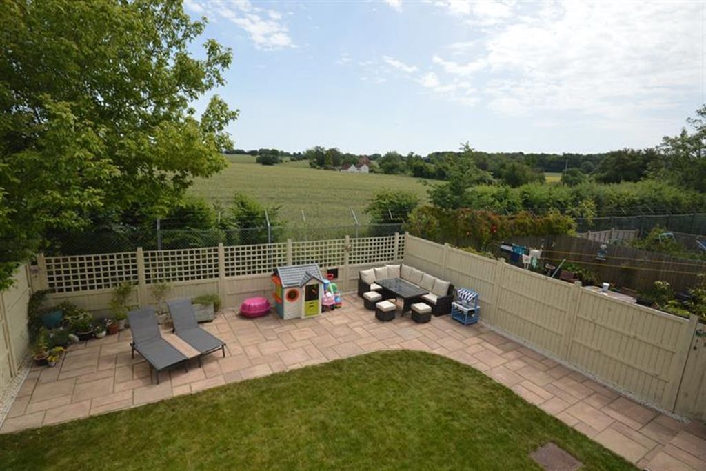 Property photo 2 of 18 (Main)