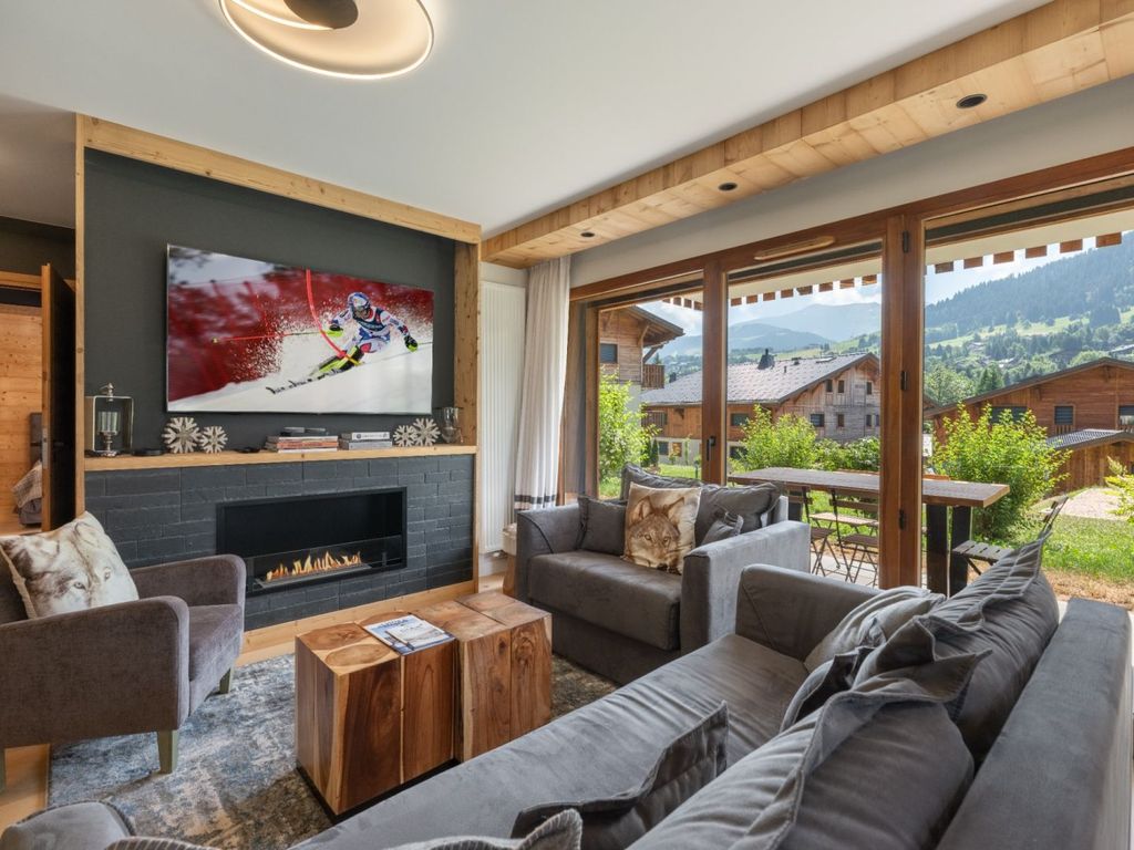 Property photo 2 of 10 Megeve Apartment For