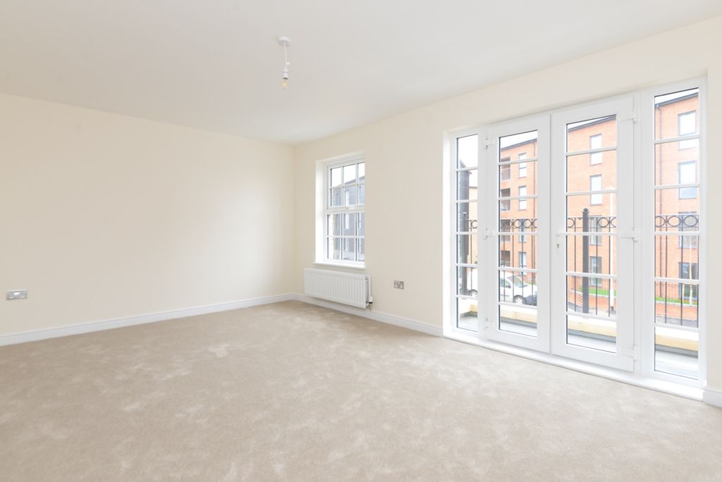 Property photo 2 of 11 1031973