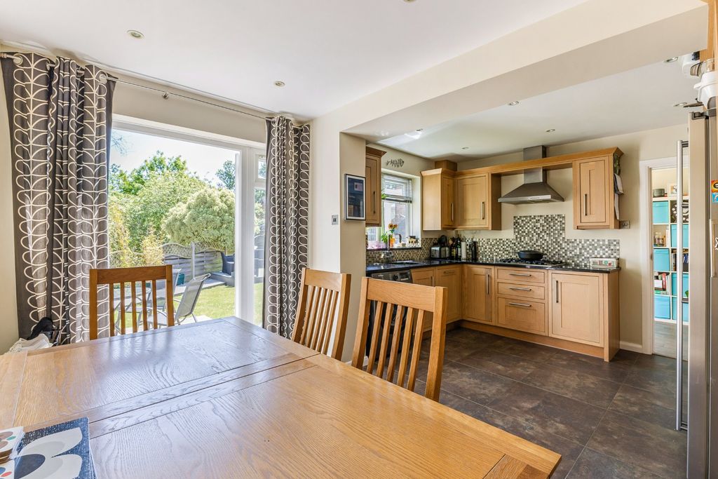 Property photo 2 of 18 Picture No. 06