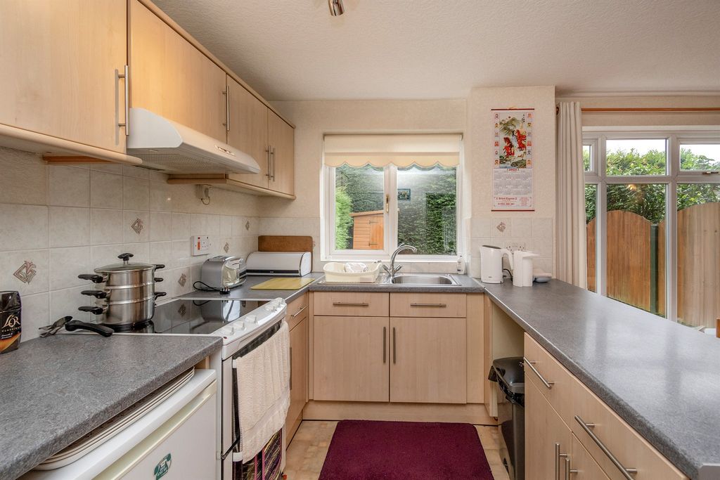 Property photo 3 of 18