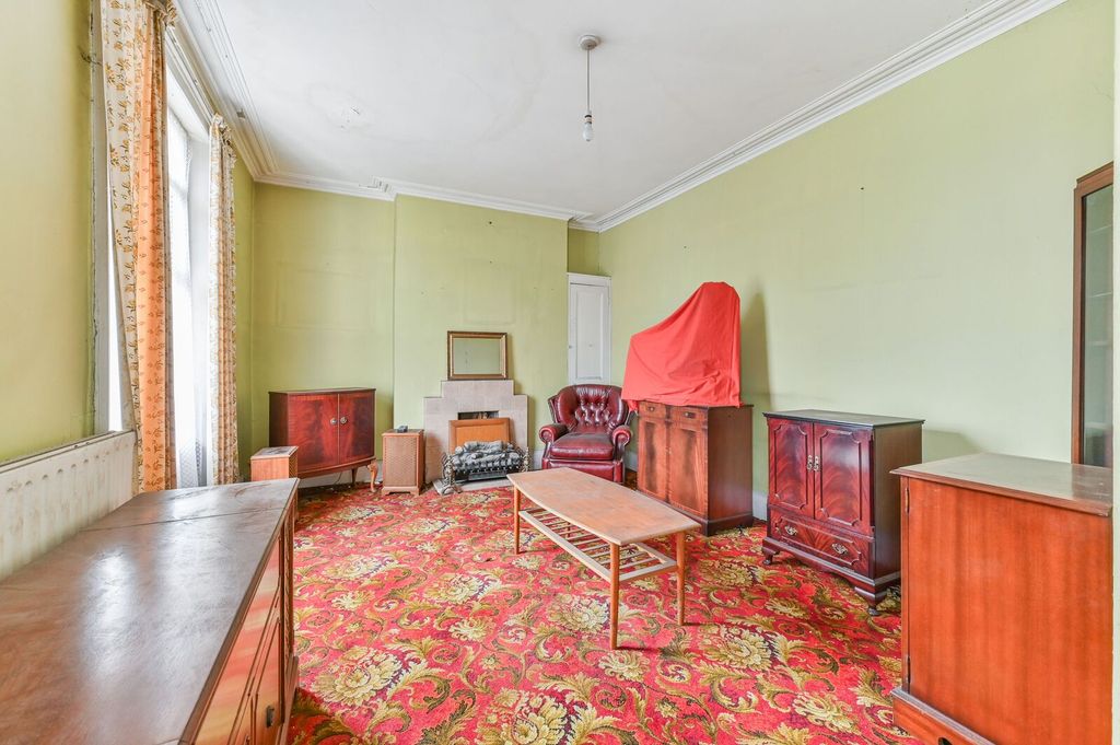 Property photo 3 of 22