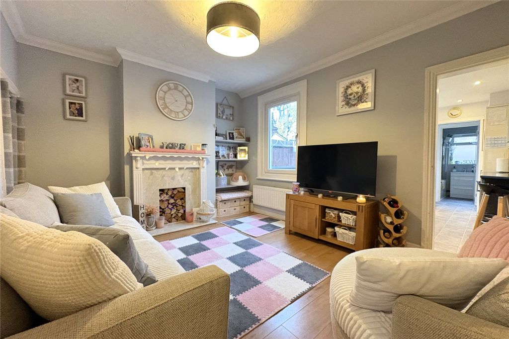 Property photo 2 of 12 Picture No. 08