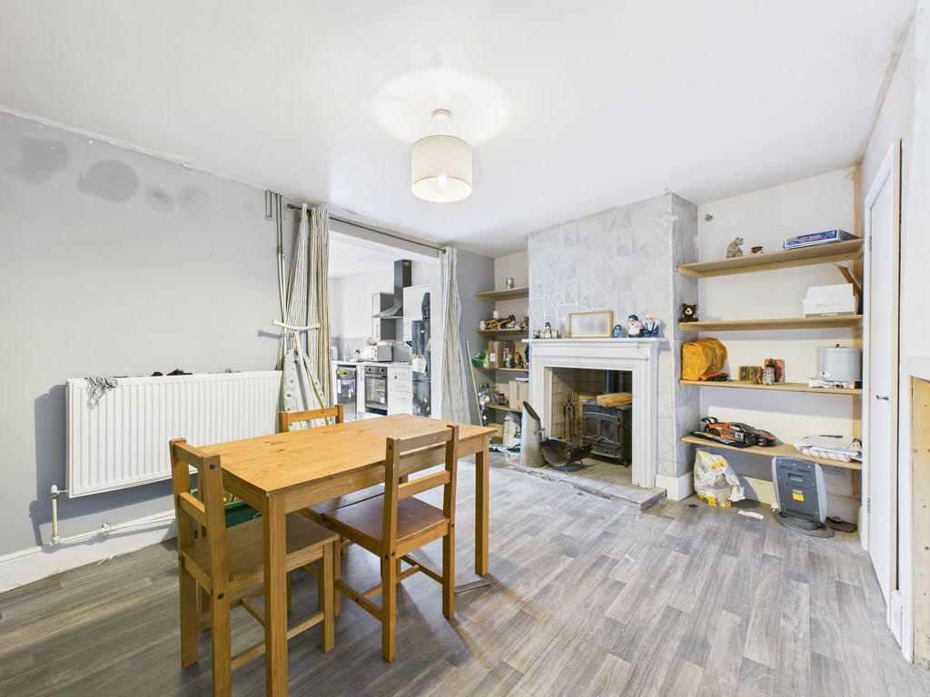 Property photo 3 of 8 Dining Room