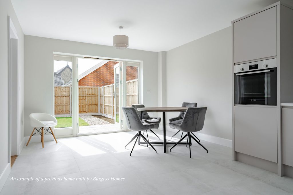 Property photo 3 of 27