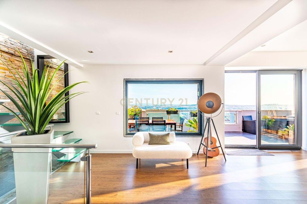 Property photo 3 of 57