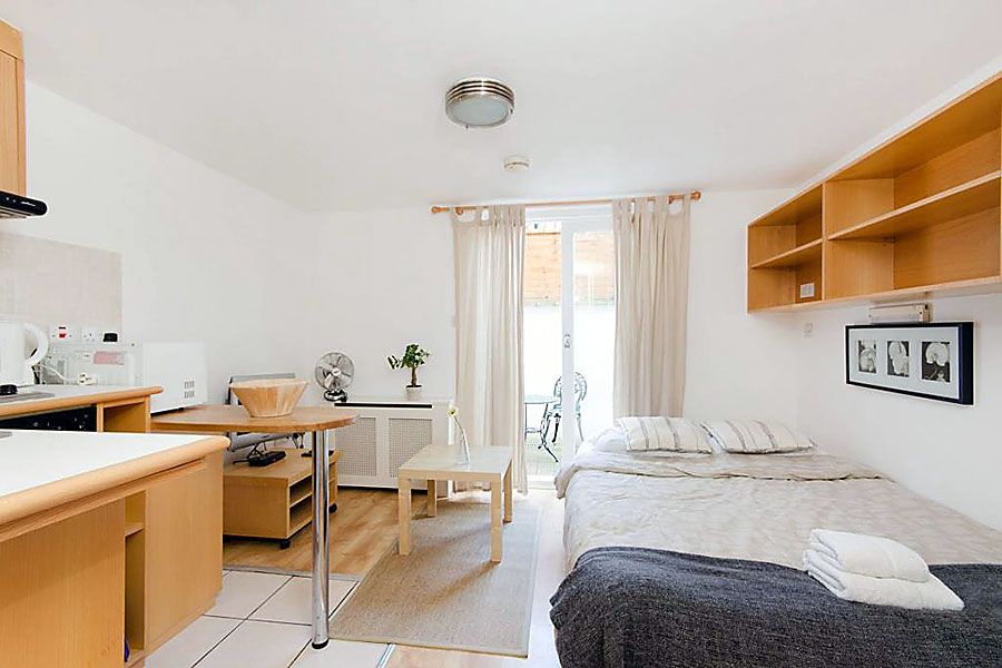 Property photo 1 of 6 Studio For Rent