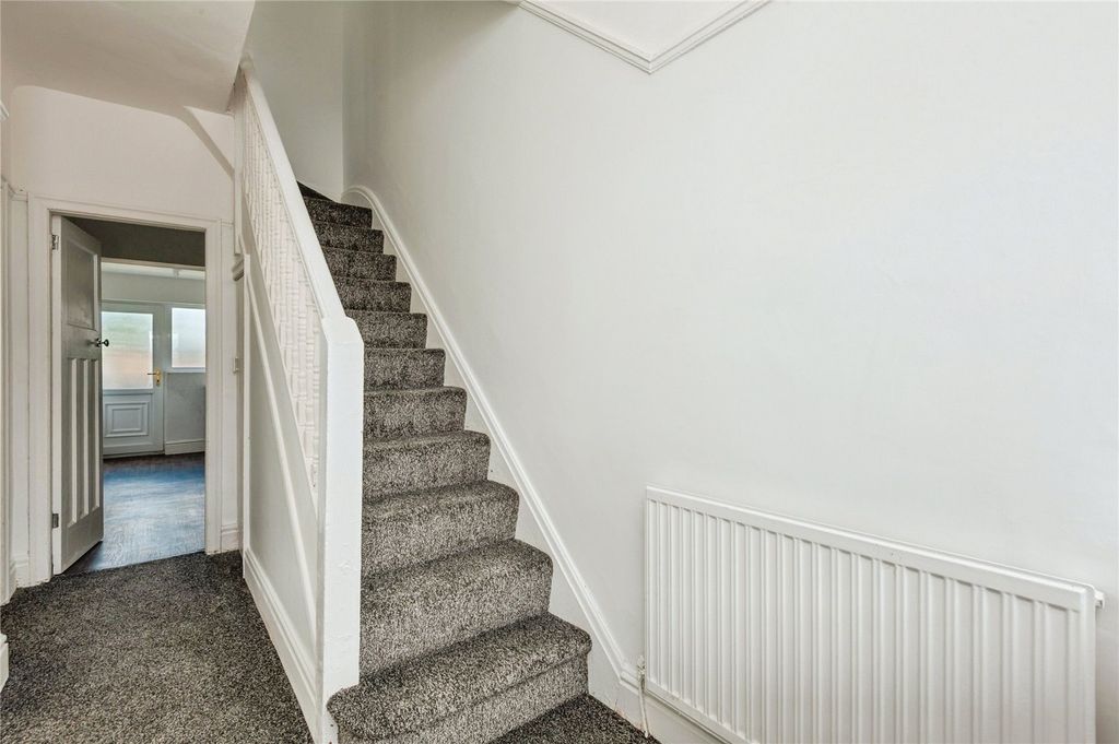 Property photo 2 of 16 Picture No. 02