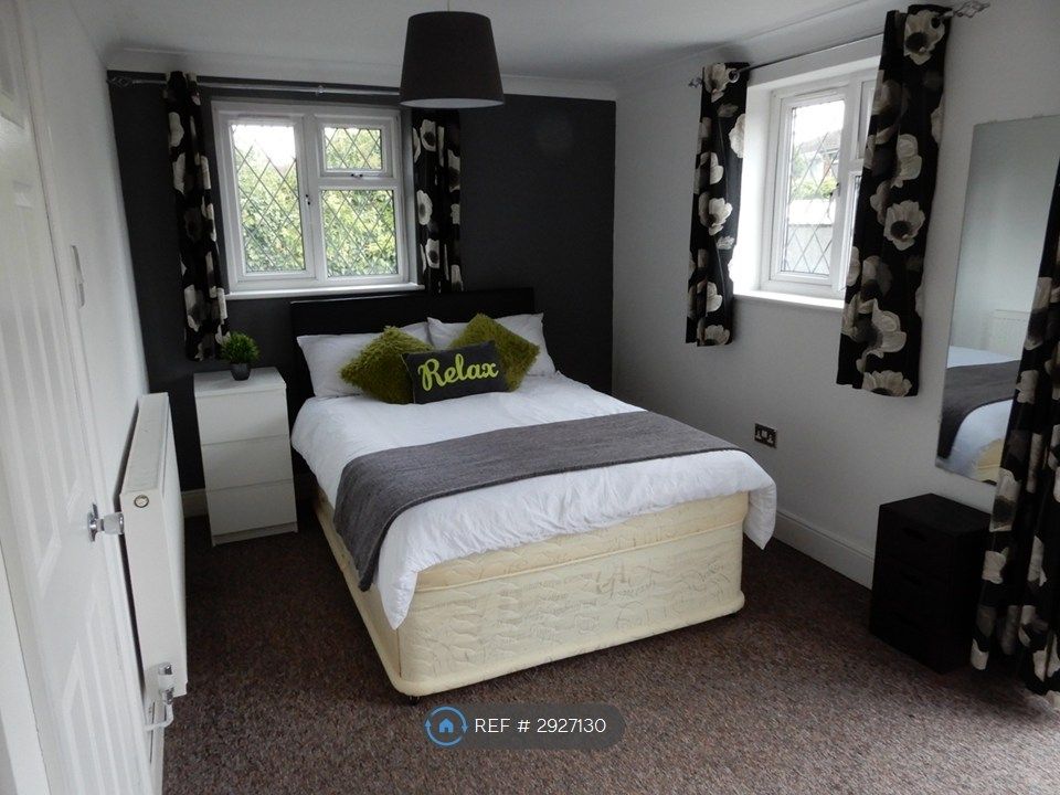 Property photo 1 of 4 Room 2