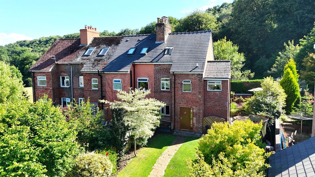 Property photo 1 of 25