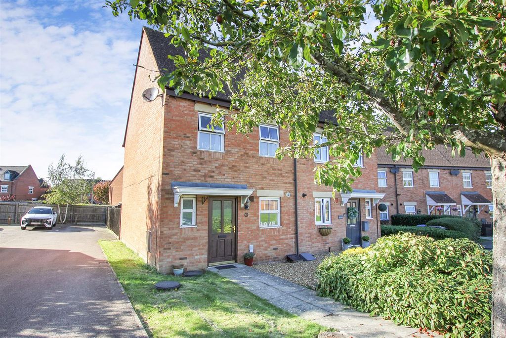 Property photo 1 of 14 Front