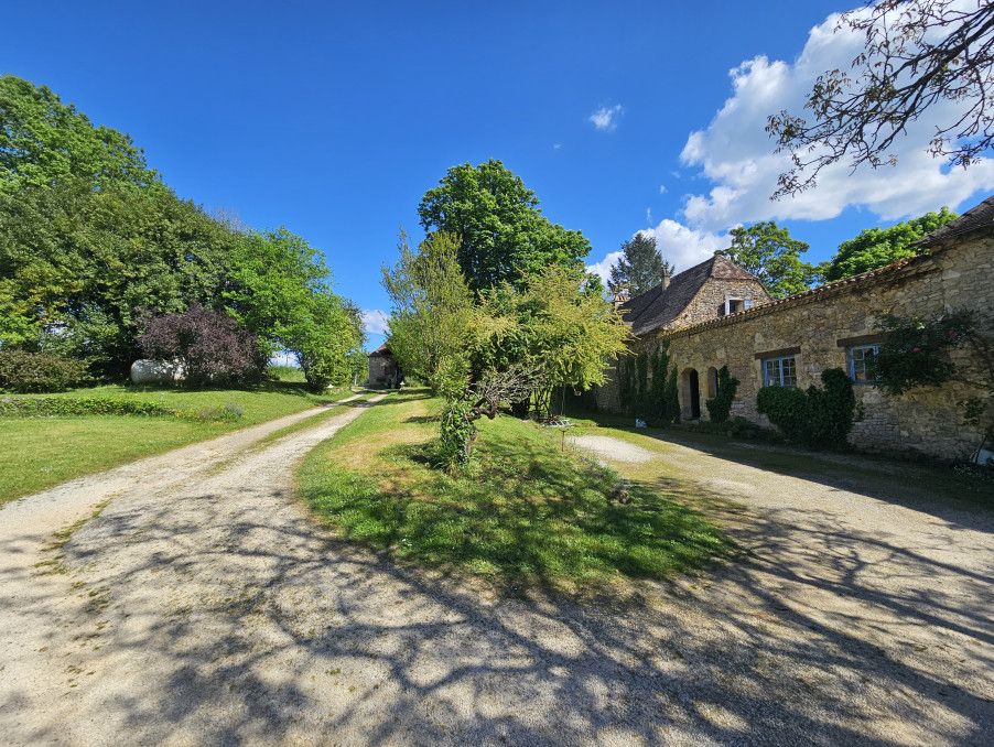 Property photo 1 of 24