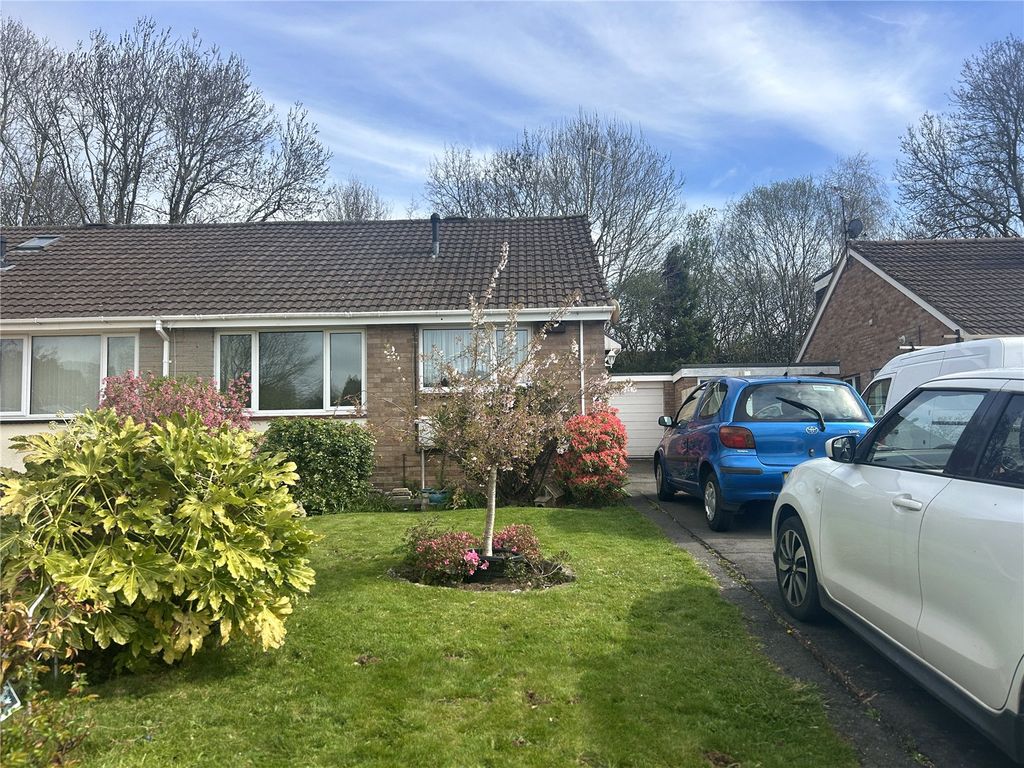 Property photo 1 of 11 4 Rumbelow Road