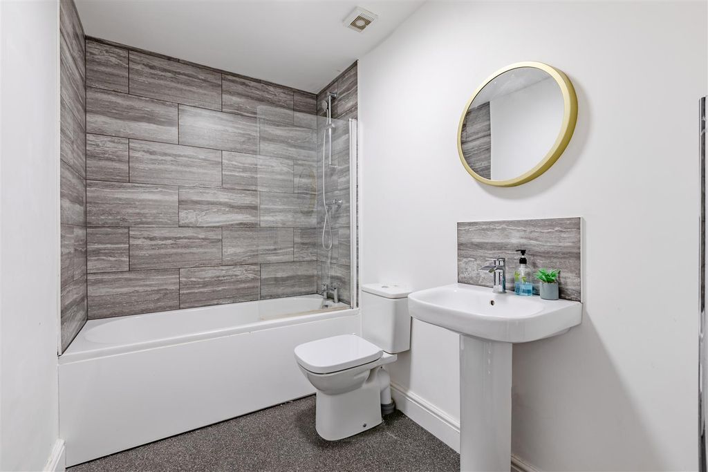 Additional image 17 of 14 bed terraced house to rentFirst Avenue, Hove BN3