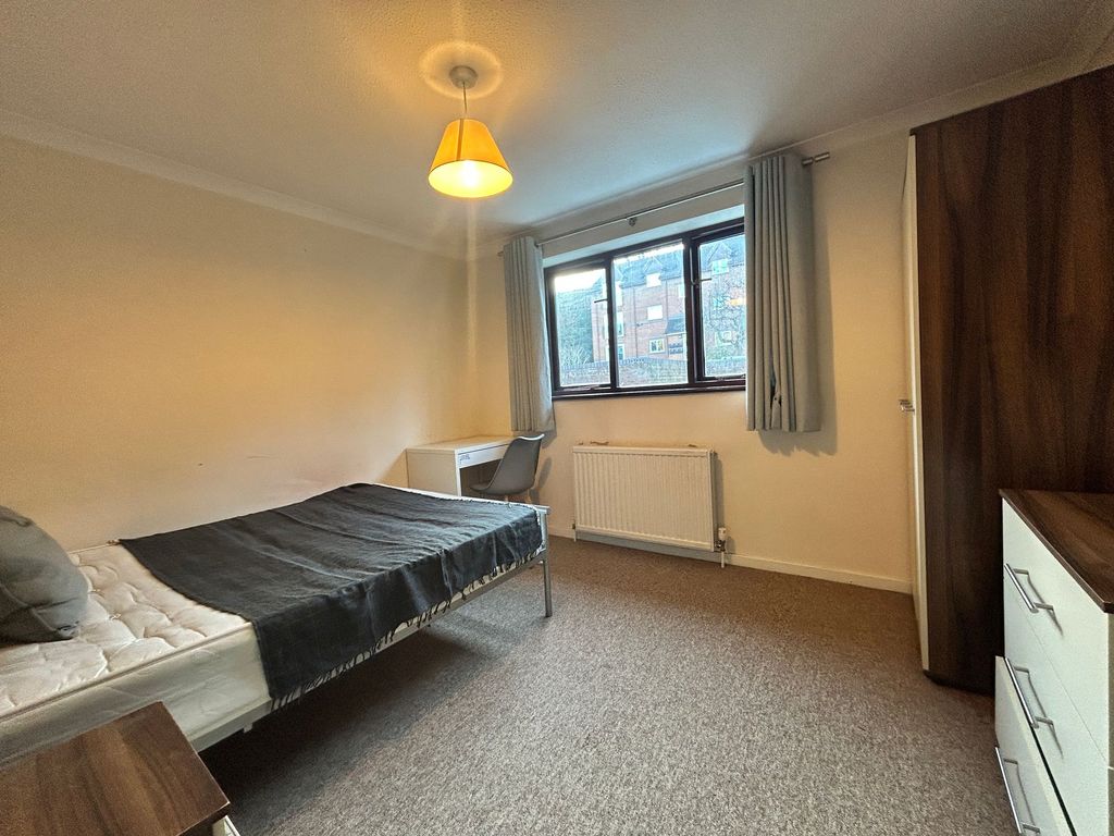 Property photo 2 of 6 Bedroom 4