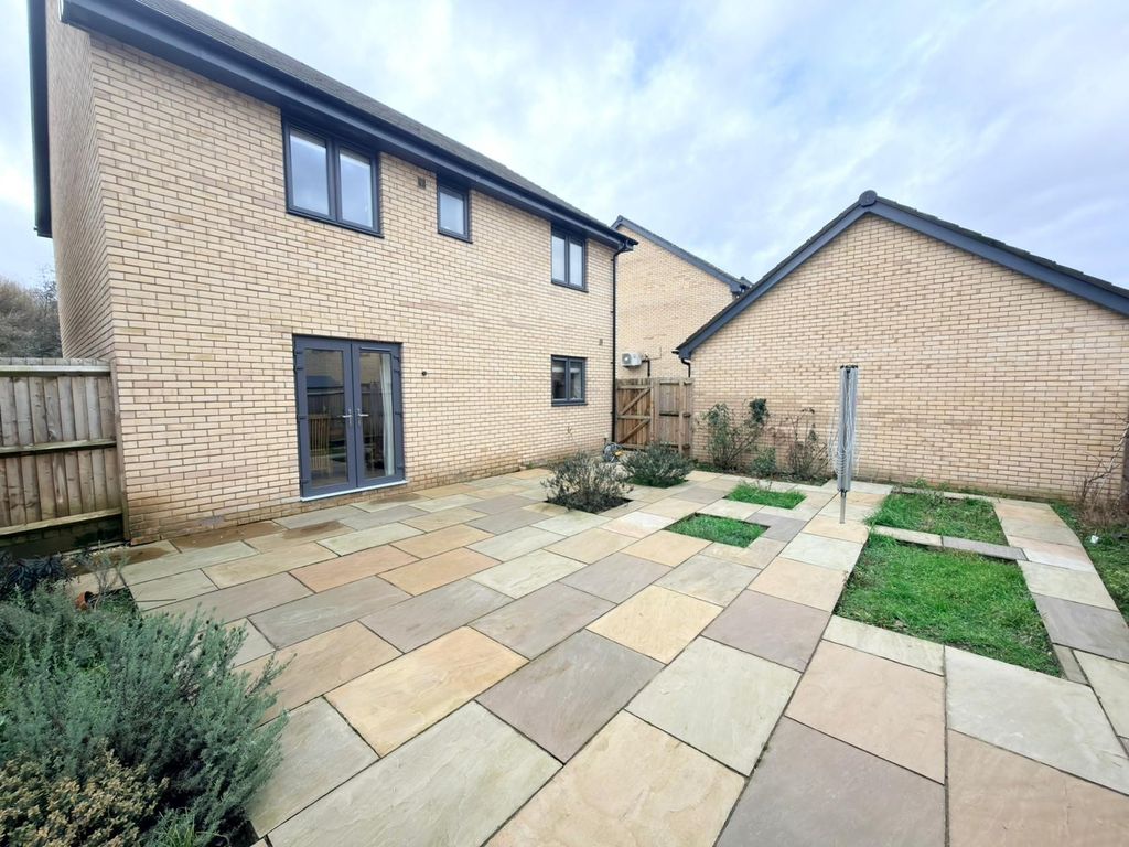 Property photo 3 of 15 Garden