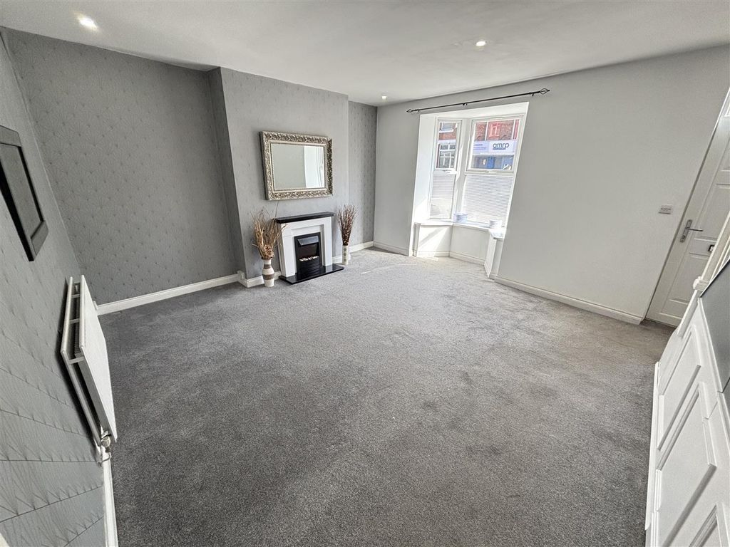 Property photo 3 of 12 Living Room