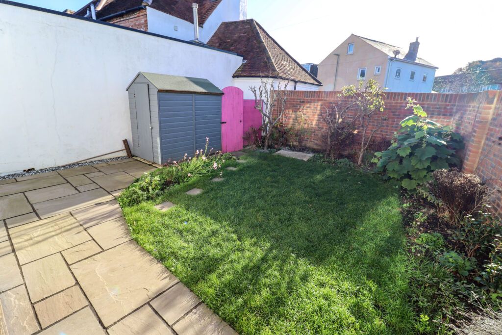 Property photo 3 of 12