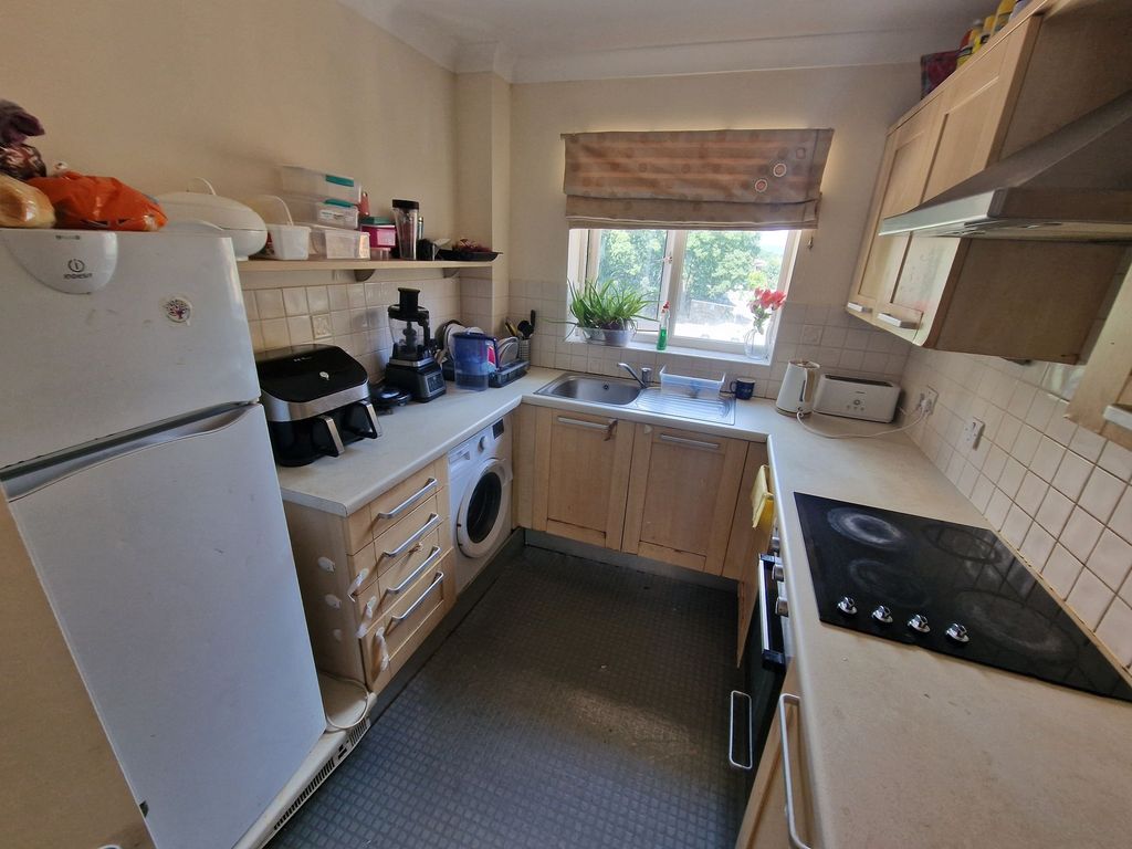 Property photo 3 of 8