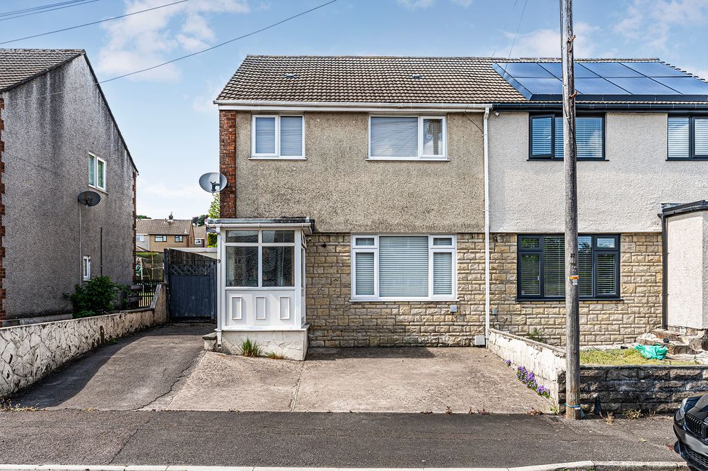 Property photo 1 of 29