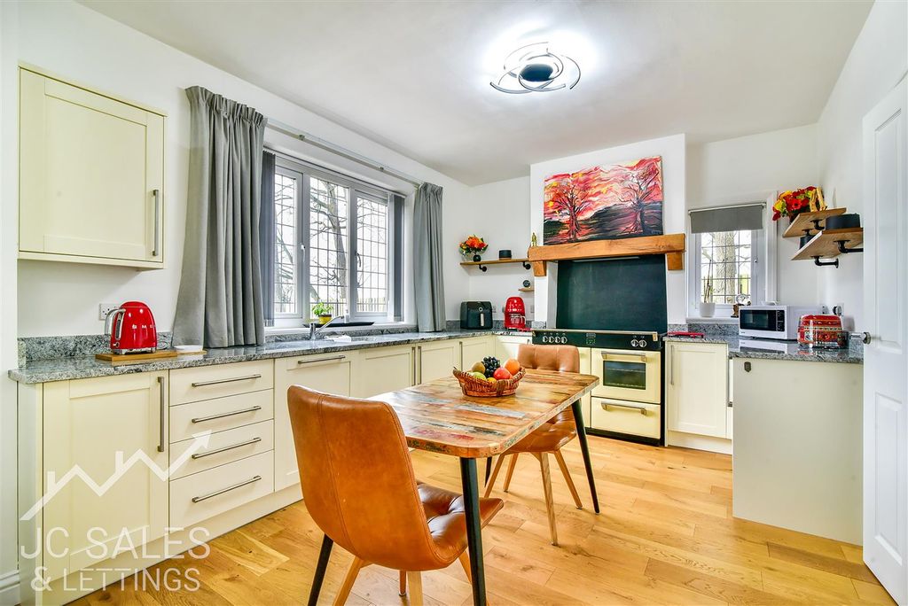 Property photo 2 of 28 Dsc_3814.Jpg