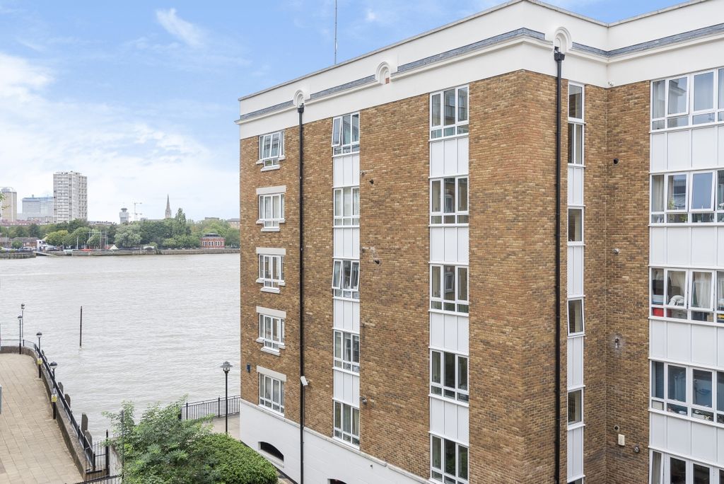 Property photo 2 of 7 River View